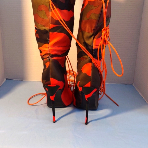 Camouflage Mid-calf Boots - Picture 5 of 5